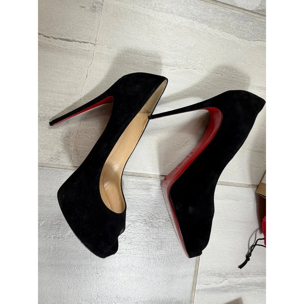 Christian Louboutin New Very Prive 120 Black Suede Peep Toe Pump 40.5 3151081